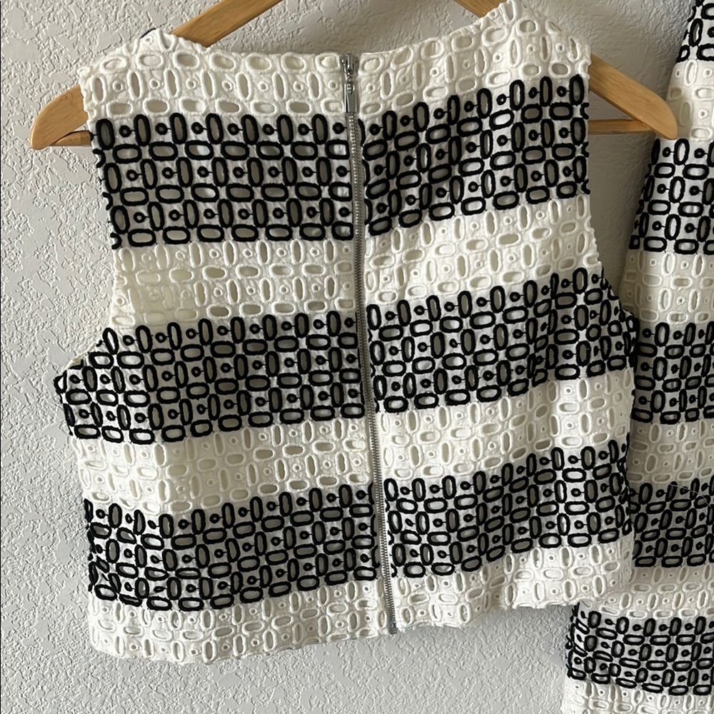 Black and White Patterned Two-Piece Set - Picture 6 of 12